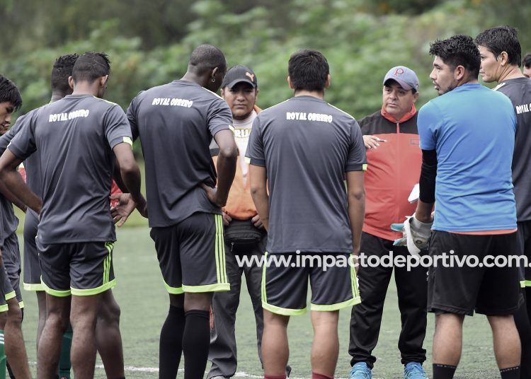 Royal Obrero suspendió los entrenamientos